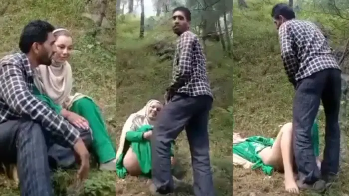 Village Bhabhi Sex With Lover In Outdoor Watch